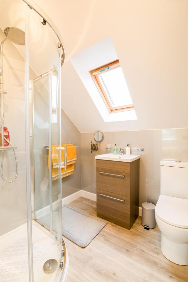Allt Mor Rentals - Chalet With Hot Tub, And Studio Apartment No Hot Tub Roybridge Dış mekan fotoğraf